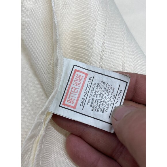 tablecloth white with raised stripes 54" x 72" polyester READ - Picture 2 of 5